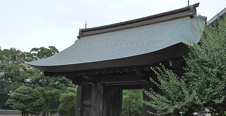 旧水戸城　薬医門　（茨城県）