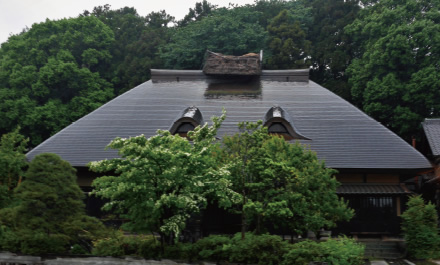 21018年5月。煙出しはまだ茅葺き。